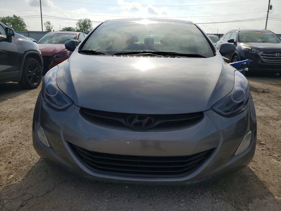 58988186 :رقم المزاد ، 5NPDH4AE6DH181318 vin ، 2013 Hyundai Elantra مزاد بيع