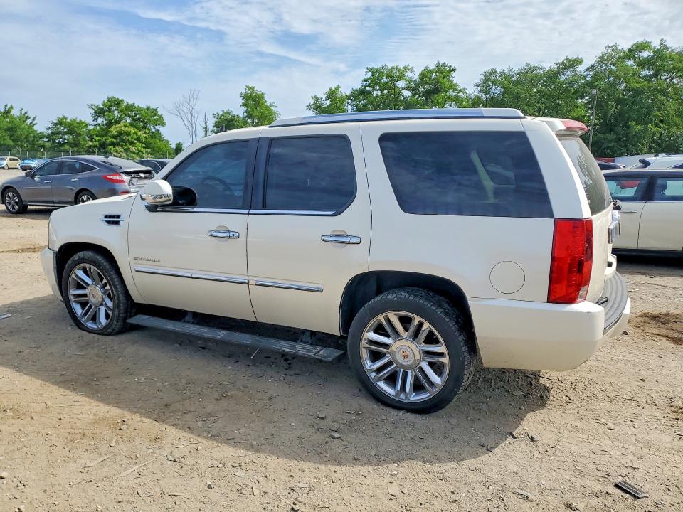 56155326 :رقم المزاد ، 1GYS4DEF9DR320530 vin ، 2013 Cadillac Escalade مزاد بيع