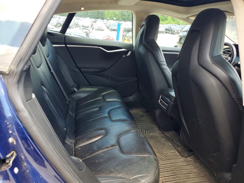 56640756 :رقم المزاد ، 5YJSA1E21GF155822 vin ، 2016 Tesla Model S مزاد بيع