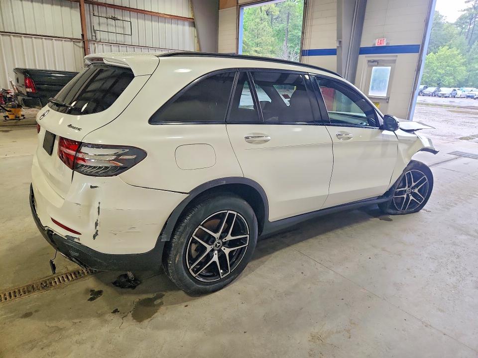 58519236 :رقم المزاد ، WDC0G4KB8HF238151 vin ، 2017 Mercedes-benz Glc مزاد بيع