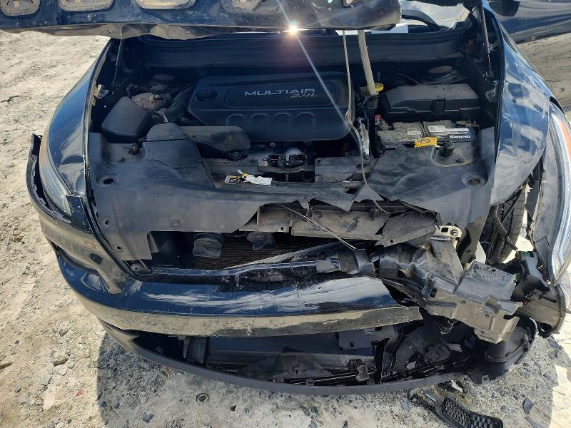 58049896 :رقم المزاد ، 1C4PJLCB0GW237928 vin ، 2016 Jeep Cherokee مزاد بيع