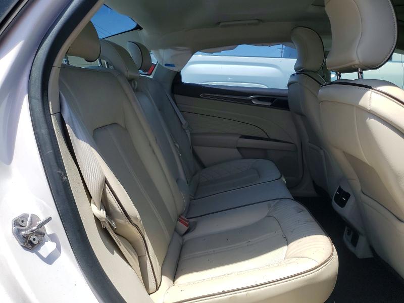 56137046 :رقم المزاد ، 3FA6P0SU6HR141839 vin ، 2017 Ford Fusion مزاد بيع