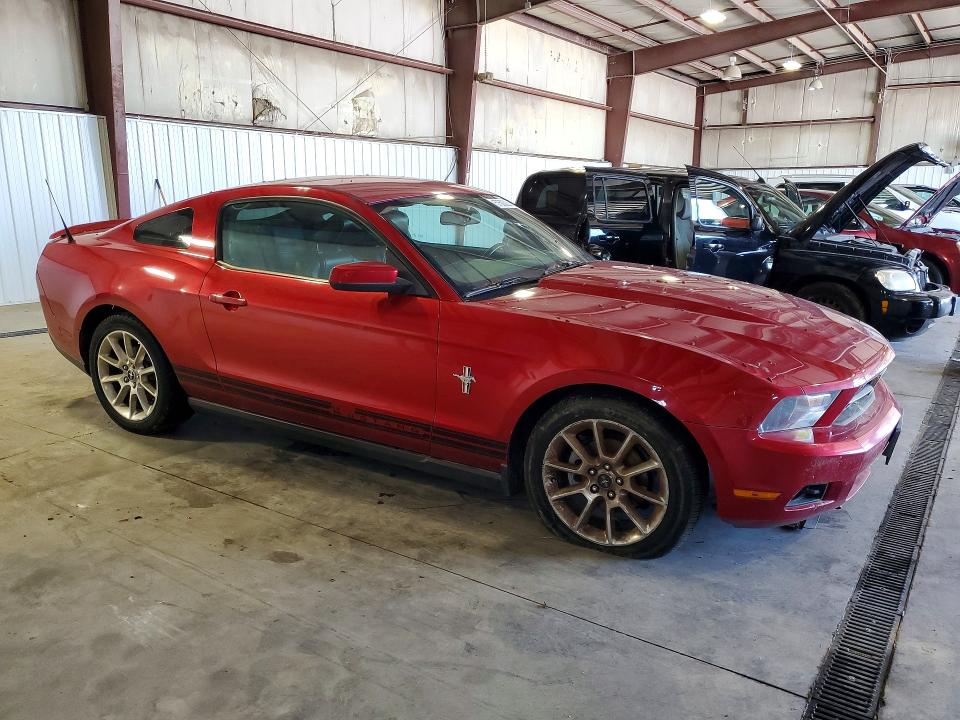 2010 Ford Mustang მანქანა იყიდება აუქციონზე, vin: 1ZVBP8ANXA5153838, აუქციონის ნომერი: 57600036