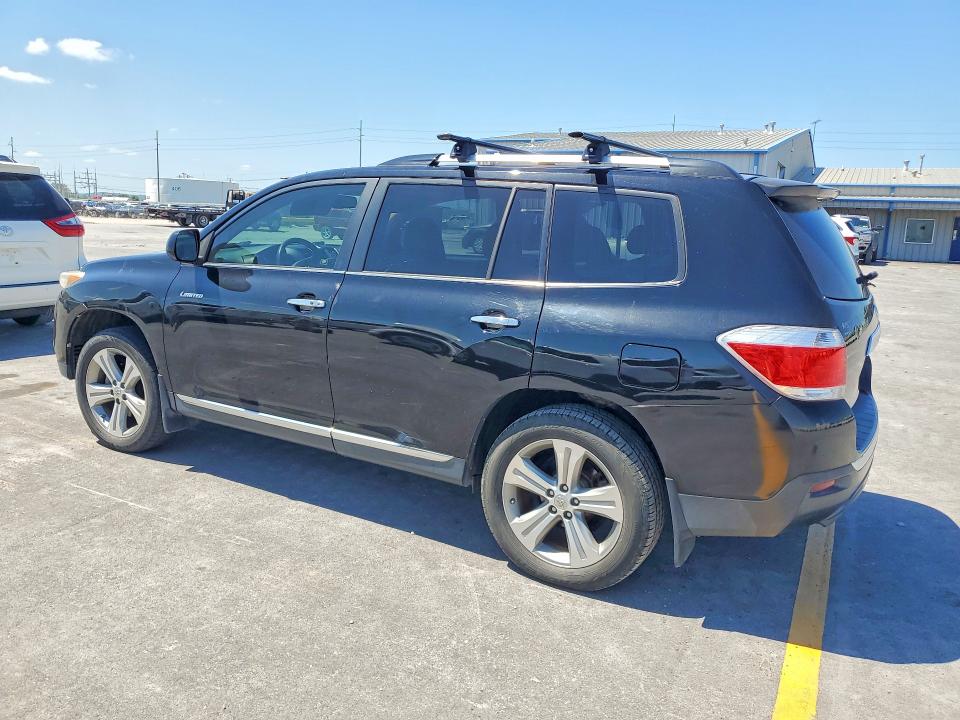 2013 Toyota Highlander მანქანა იყიდება აუქციონზე, vin: 5TDYK3EH5DS137838, აუქციონის ნომერი: 56762016