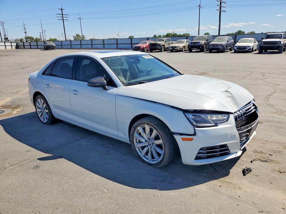 Продажа на аукционе авто 2017 Audi A4, vin: WAUGNAF43HA038826, номер лота: 55836496