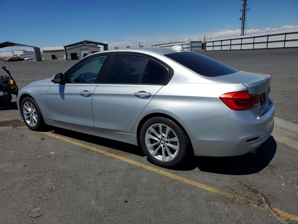 2017 Bmw 320 მანქანა იყიდება აუქციონზე, vin: WBA8E1G56HNU14875, აუქციონის ნომერი: 59287106