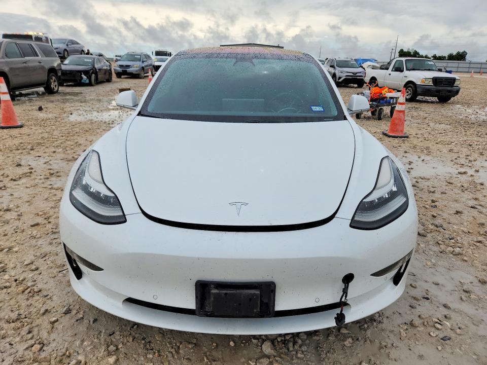 57314086 :رقم المزاد ، 5YJ3E1EA2JF035258 vin ، 2018 Tesla Mdl 3 مزاد بيع