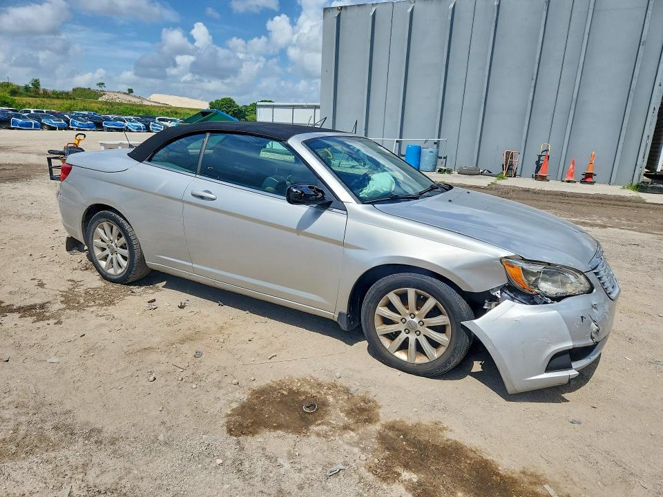 Продажа на аукционе авто 2012 Chrysler 200, vin: 1C3BCBEB6CN160384, номер лота: 56871016