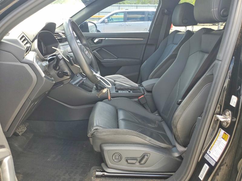 57548156 :رقم المزاد ، WA1DECF31M1156127 vin ، 2021 Audi Q3 مزاد بيع