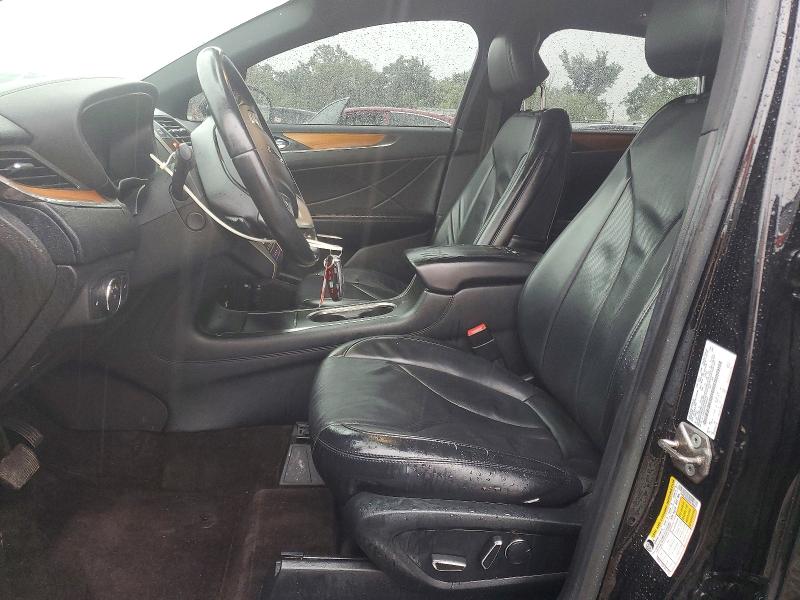 57474526 :رقم المزاد ، 5LMCJ3D92HUL68861 vin ، 2017 Lincoln Mkc مزاد بيع