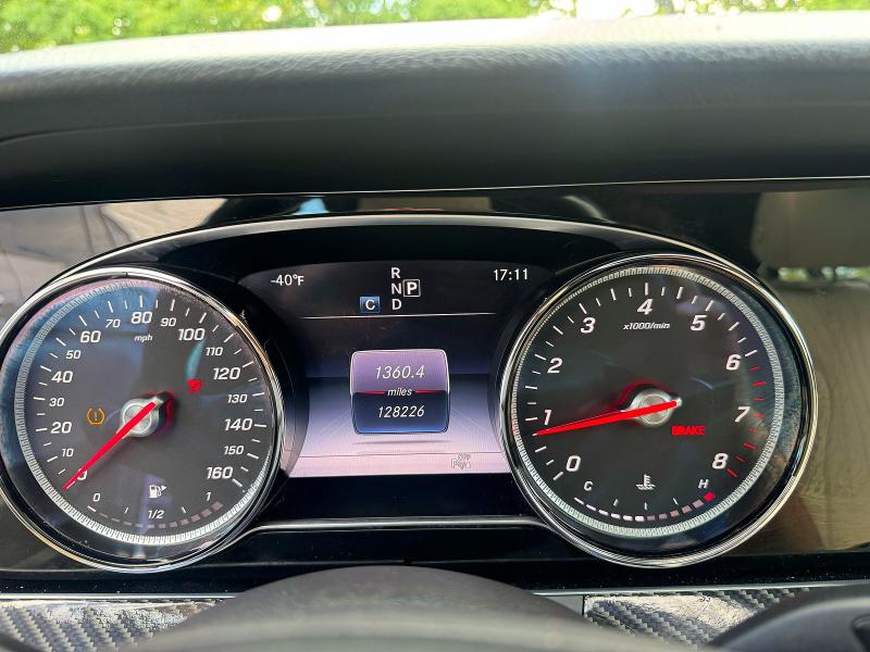 57440456 :رقم المزاد ، WDDZF4JB5HA048053 vin ، 2017 Mercedes-benz E مزاد بيع