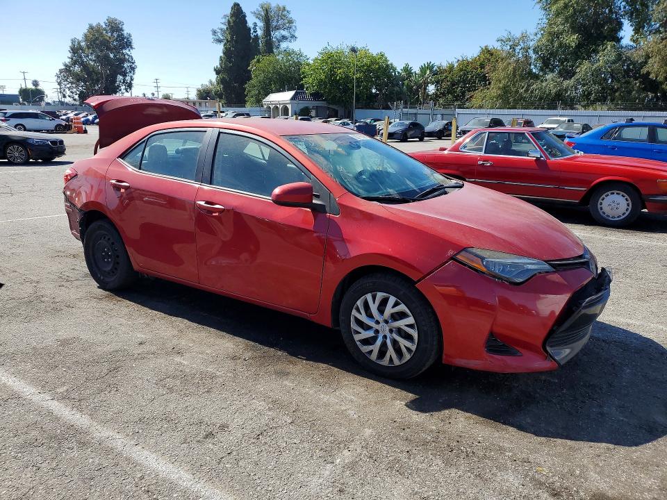 2018 Toyota Corolla მანქანა იყიდება აუქციონზე, vin: 5YFBURHE3JP842842, აუქციონის ნომერი: 56713646