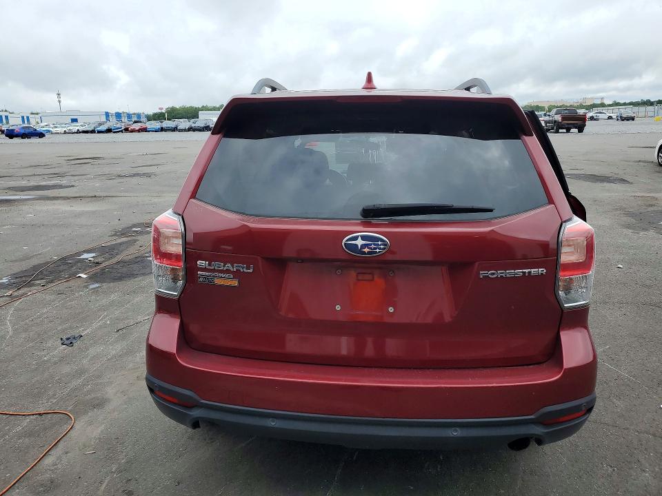 55597036 :رقم المزاد ، JF2SJARC9JH525524 vin ، 2018 Subaru Forester مزاد بيع
