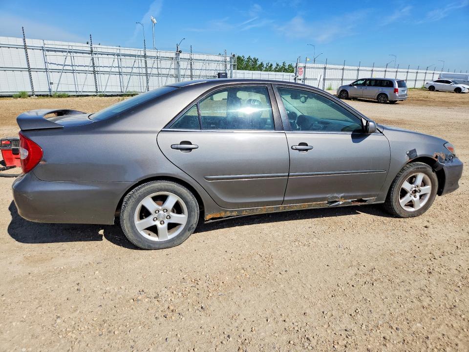 2002 Toyota Camry მანქანა იყიდება აუქციონზე, vin: JTDBF30K920033818, აუქციონის ნომერი: 57331026