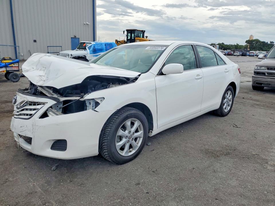 55860376 :رقم المزاد ، 4T1BF3EK0BU755451 vin ، 2011 Toyota Camry مزاد بيع