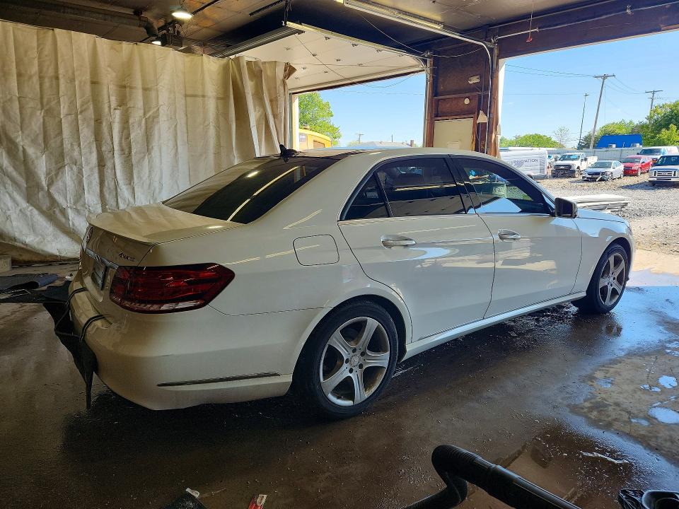 54557026 :رقم المزاد ، WDDHF8JB1FB126726 vin ، 2015 Mercedes-benz E مزاد بيع