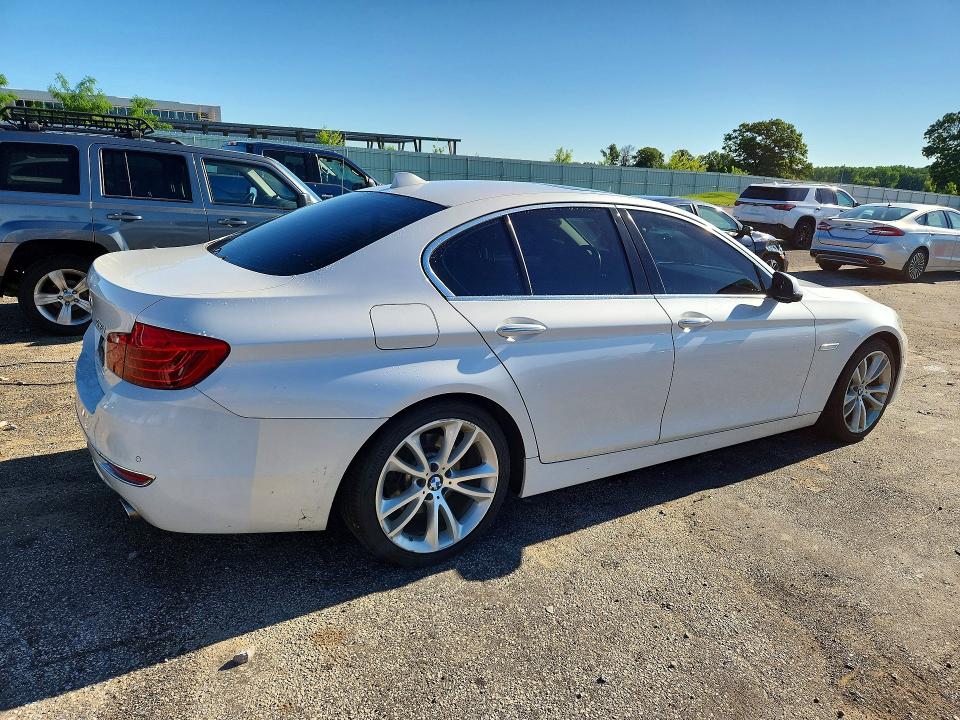 56355016 :رقم المزاد ، WBA5B3C54GG260182 vin ، 2016 Bmw 535 مزاد بيع