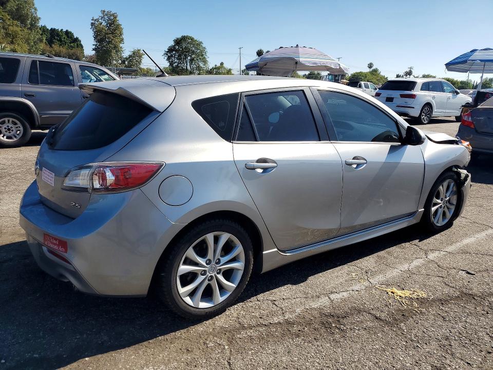 59180586 :رقم المزاد ، JM1BL1K63B1476117 vin ، 2011 Mazda 3 مزاد بيع