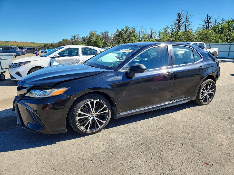 2019 Toyota Camry მანქანა იყიდება აუქციონზე, vin: 4T1B11HK6KU772950, აუქციონის ნომერი: 56786916