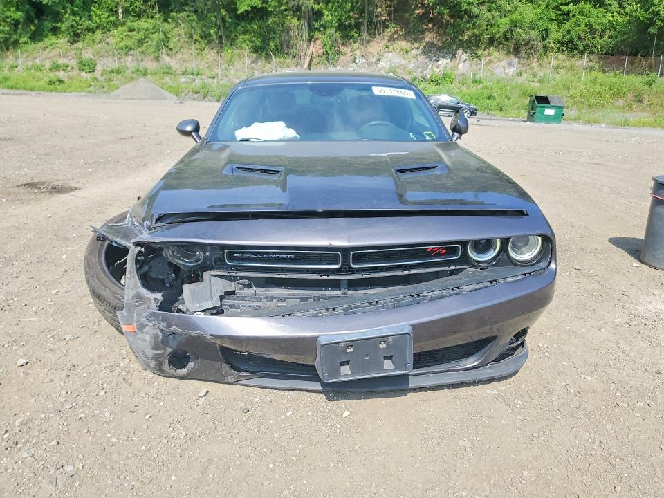 2015 Dodge Challenger მანქანა იყიდება აუქციონზე, vin: 2C3CDZBT1FH815930, აუქციონის ნომერი: 56718866