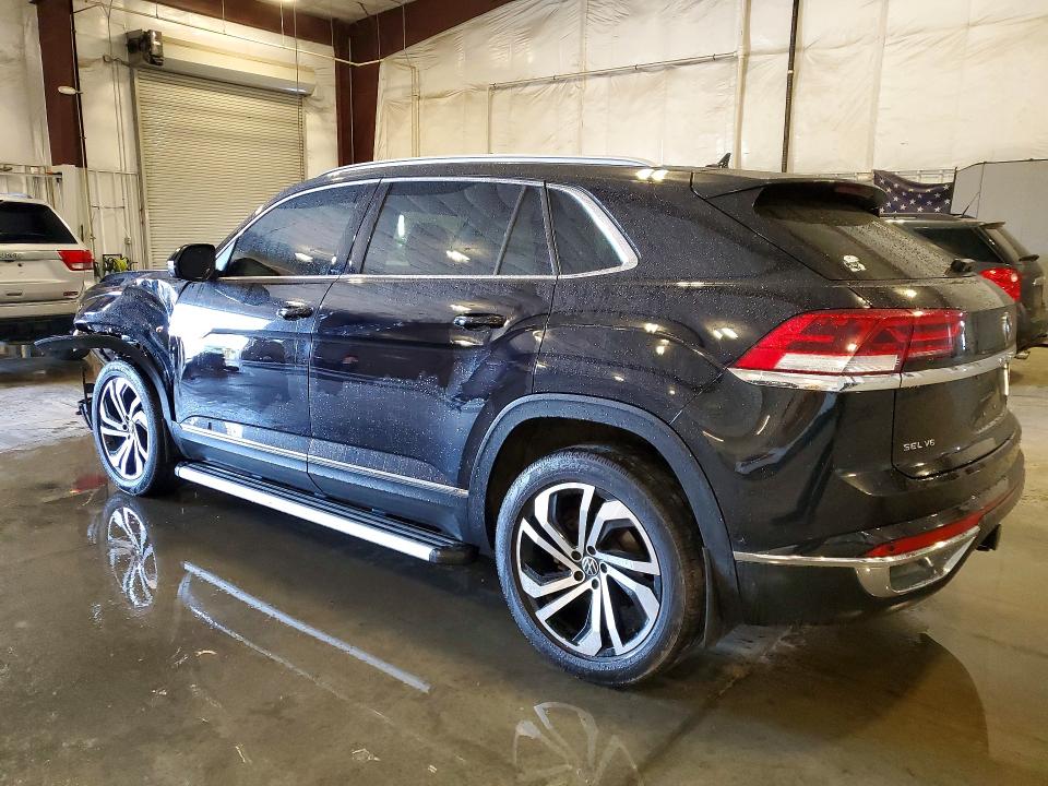 2021 Volkswagen Atlas Cross Sport მანქანა იყიდება აუქციონზე, vin: 1V2TE2CA6MC203329, აუქციონის ნომერი: 55618646