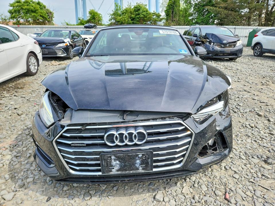 57019186 :رقم المزاد ، WAUWNGF54JN011205 vin ، 2018 Audi A5 مزاد بيع