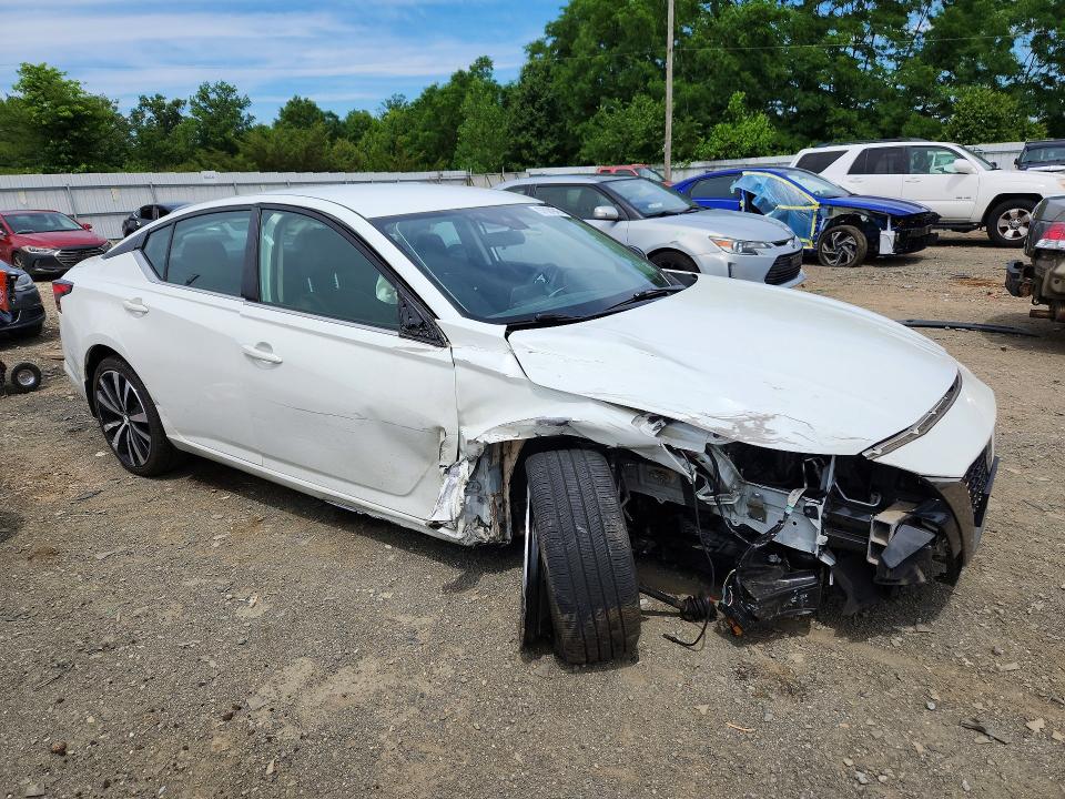 Продаж на аукціоні авто 2022 Nissan Altima, vin: 1N4BL4CW5NN379469, номер лоту: 57924246