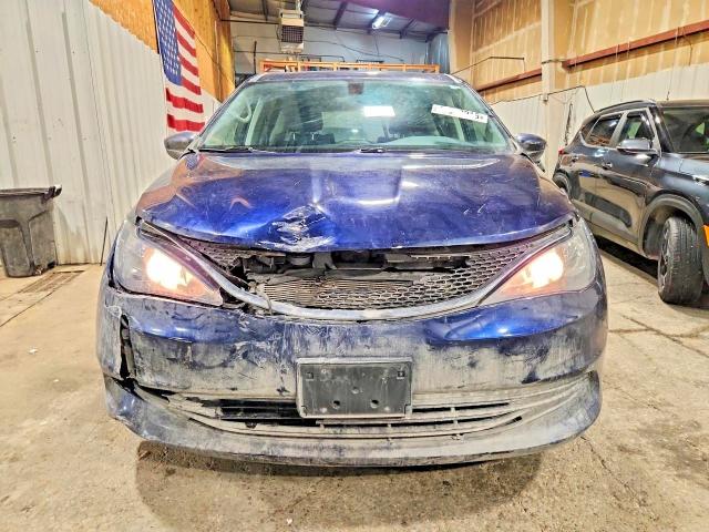 56075486 :رقم المزاد ، 2C4RC1CG2LR138484 vin ، 2020 Chrysler Voyager مزاد بيع