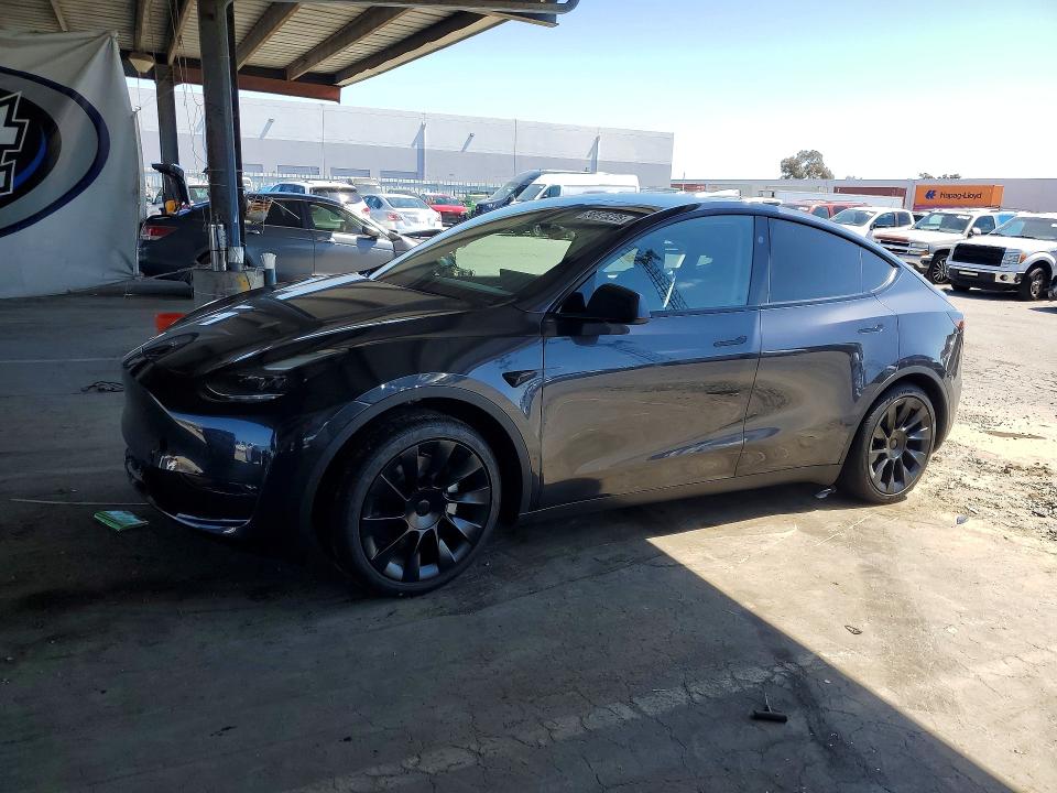 58575226 :رقم المزاد ، 7SAYGDEDXRF057938 vin ، 2024 Tesla Model Y مزاد بيع