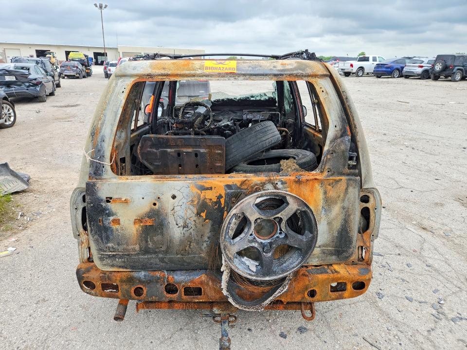 56470876 :رقم المزاد ، 2CNBJ734746904692 vin ، 2004 Chevrolet Tracker مزاد بيع