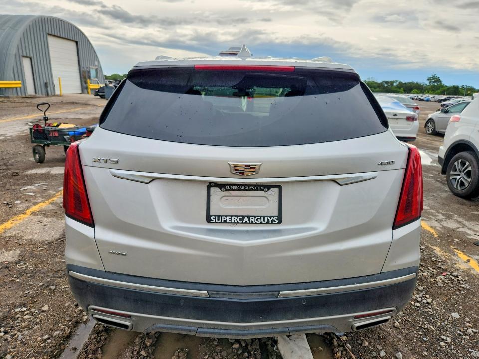 55028316 :رقم المزاد ، 1GYKNDRS4LZ137698 vin ، 2020 Cadillac Xt5 مزاد بيع
