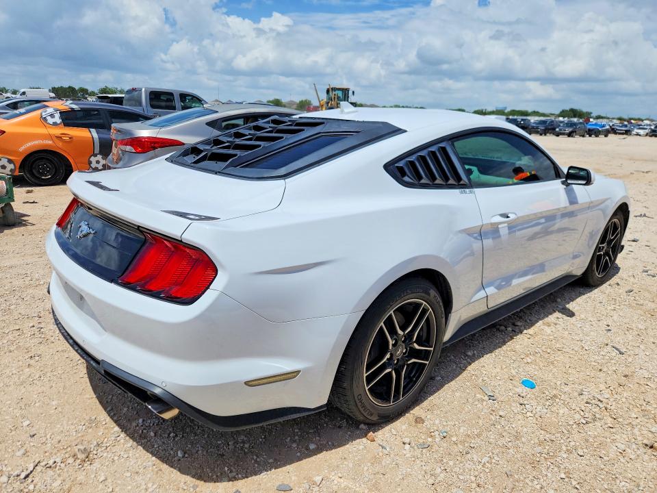 55809406 :رقم المزاد ، 1FA6P8TH7N5147616 vin ، 2022 Ford Mustang مزاد بيع