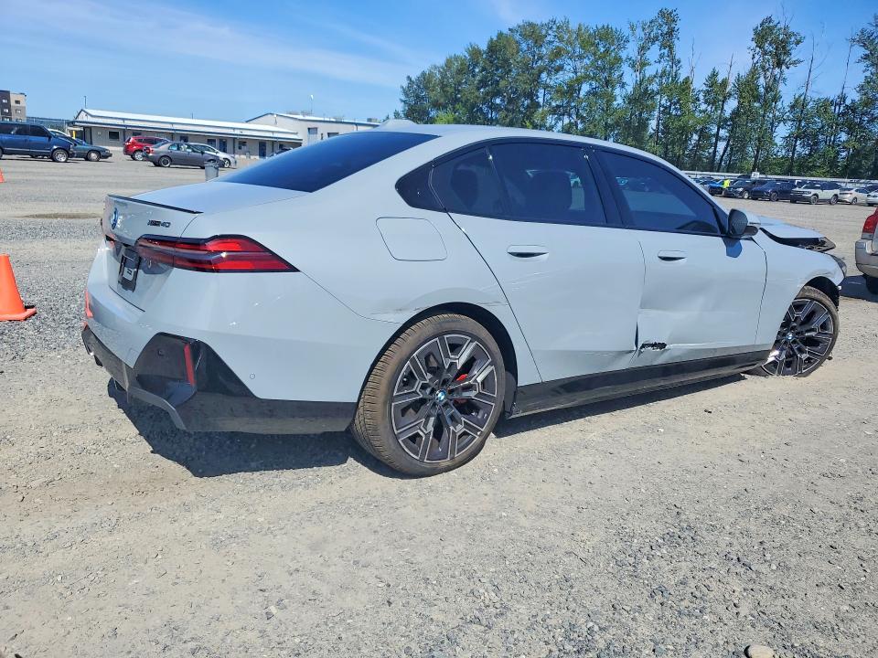 55731676 :رقم المزاد ، WBY33HG00TCX47785 vin ، 2026 Bmw I5 مزاد بيع