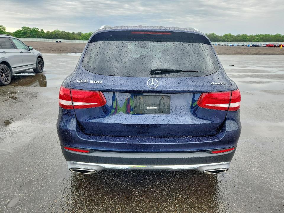 58256866 :رقم المزاد ، WDC0G4KB8JV026328 vin ، 2018 Mercedes-benz Glc مزاد بيع