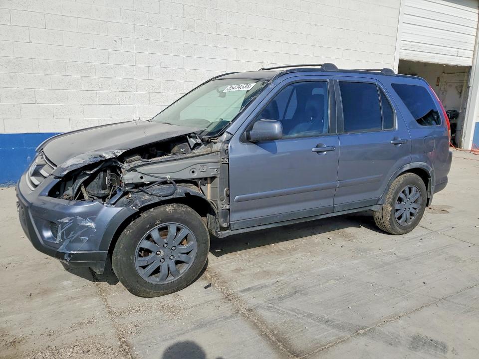 55434536 :رقم المزاد ، JHLRD78955C060923 vin ، 2005 Honda Cr-v مزاد بيع