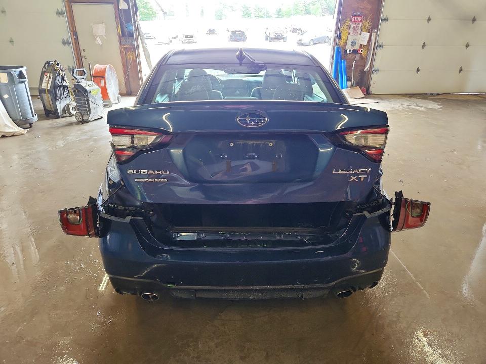 56601726 :رقم المزاد ، 4S3BWGN6XN3010151 vin ، 2022 Subaru Legacy مزاد بيع