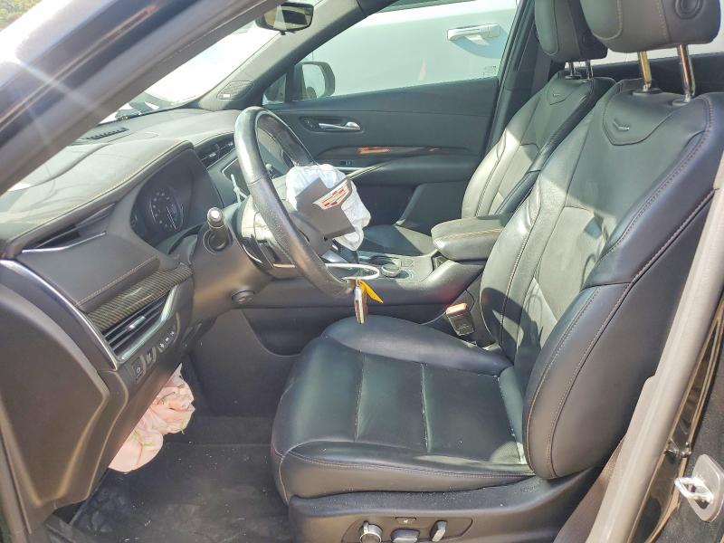 58569946 :رقم المزاد ، 1GYFZER40NF166648 vin ، 2022 Cadillac Xt4 مزاد بيع