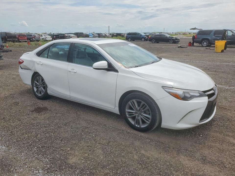 56371726 :رقم المزاد ، 4T1BF1FK1GU213415 vin ، 2016 Toyota Camry مزاد بيع