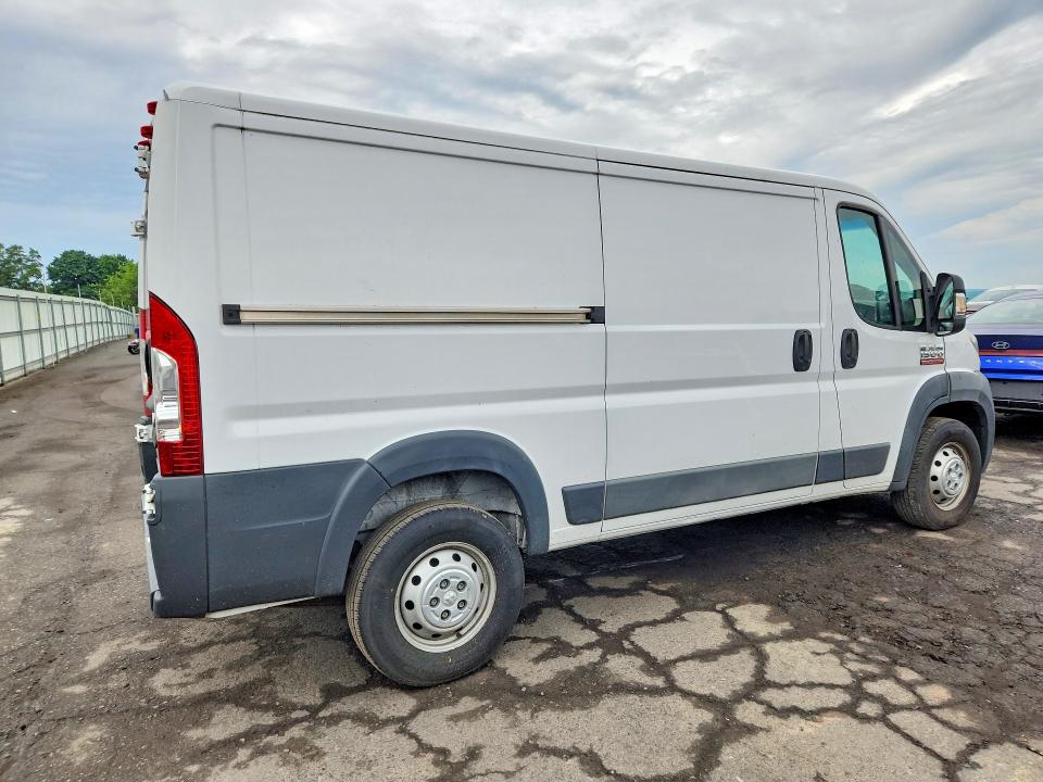 59115656 :رقم المزاد ، 3C6TRVAG0HE526649 vin ، 2017 Ram Promaster 1500 مزاد بيع
