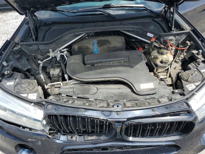 57879176 :رقم المزاد ، 5UXKT0C52J0V99877 vin ، 2018 Bmw X5 مزاد بيع