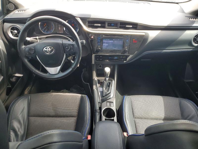 55444366 :رقم المزاد ، 5YFBURHE5JP848173 vin ، 2018 Toyota Corolla مزاد بيع
