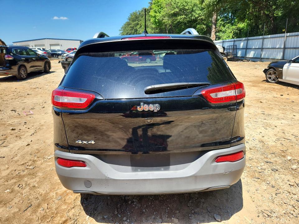 56046086 :رقم المزاد ، 1C4PJMCB1JD564248 vin ، 2018 Jeep Cherokee مزاد بيع