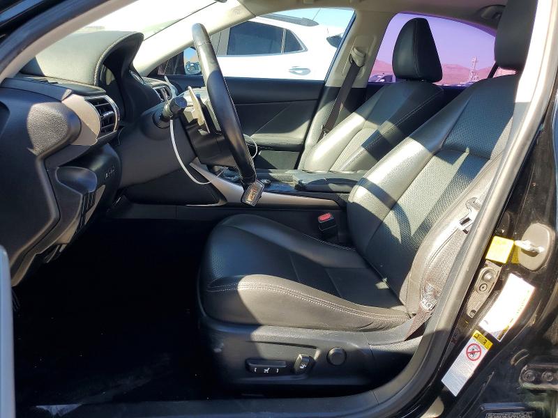 55756256 :رقم المزاد ، JTHBA1D26G5021857 vin ، 2016 Lexus Is مزاد بيع