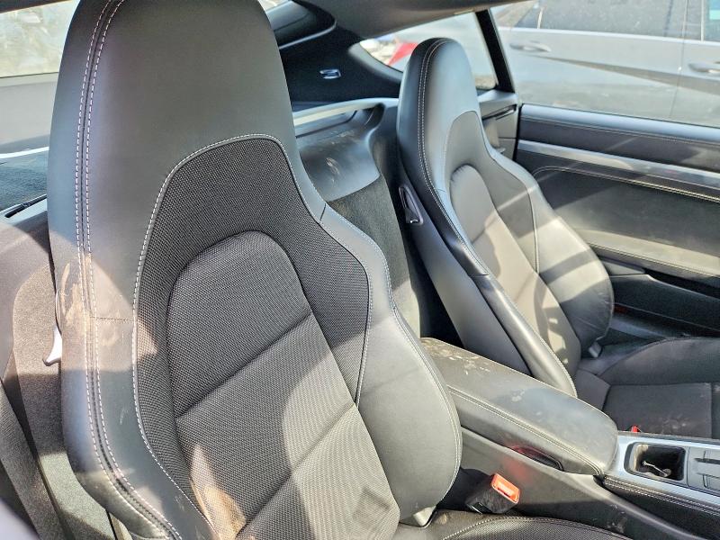 55221786 :رقم المزاد ، WP0AA2A87JS260242 vin ، 2018 Porsche Cayman مزاد بيع
