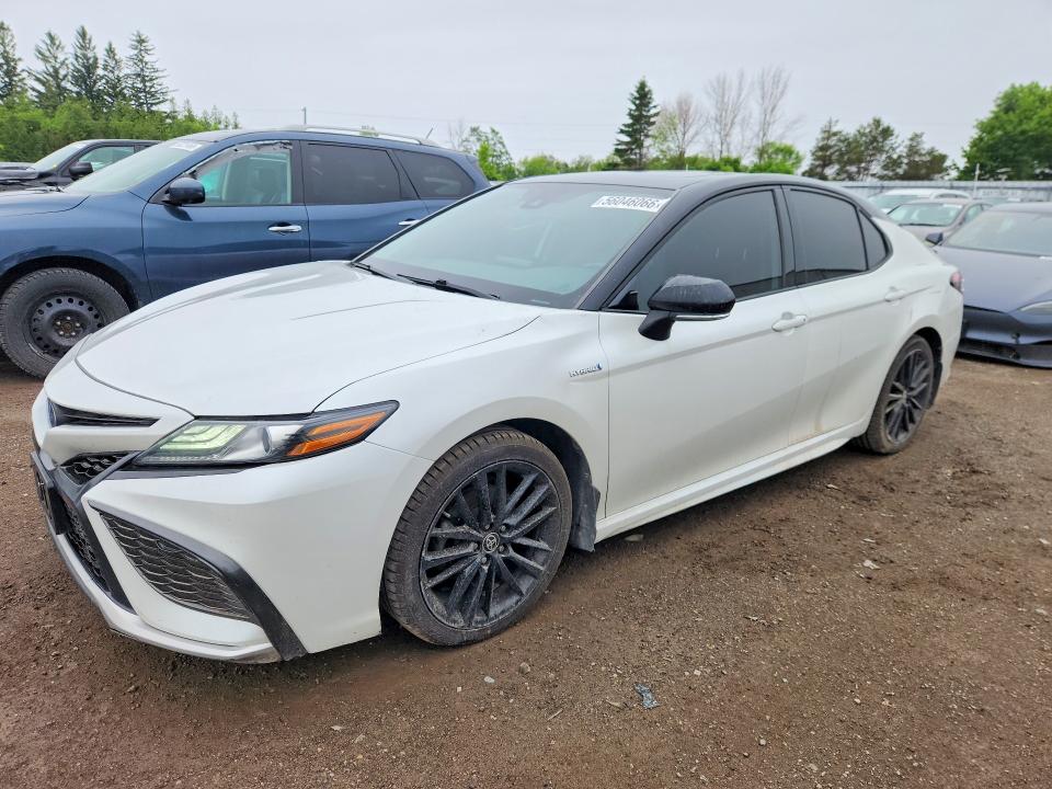 56046066 :رقم المزاد ، 4T1K31AK4MU024978 vin ، 2021 Toyota Camry مزاد بيع