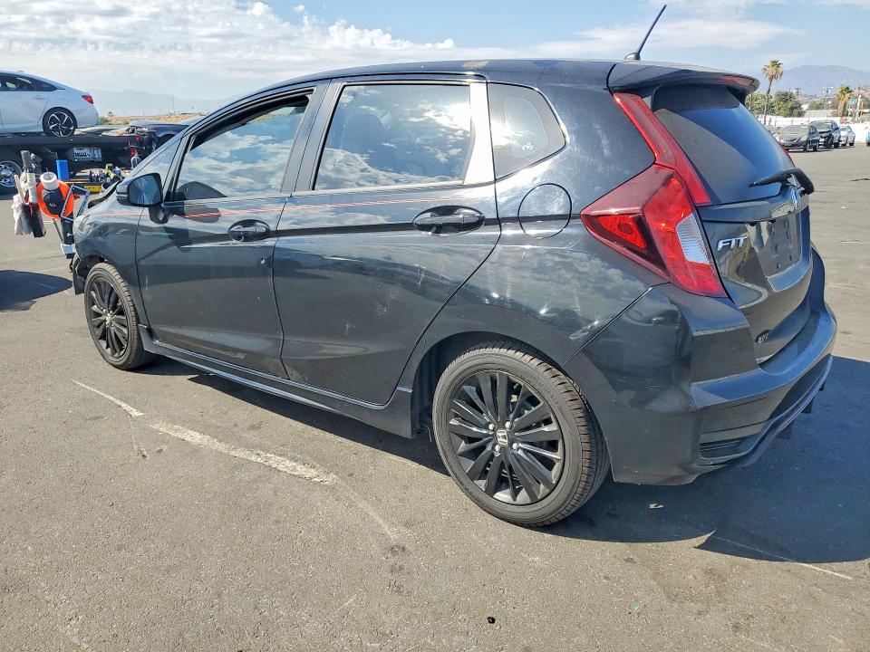 Продажа на аукционе авто 2018 Honda Fit, vin: 3HGGK5H6XJM716225, номер лота: 58221216