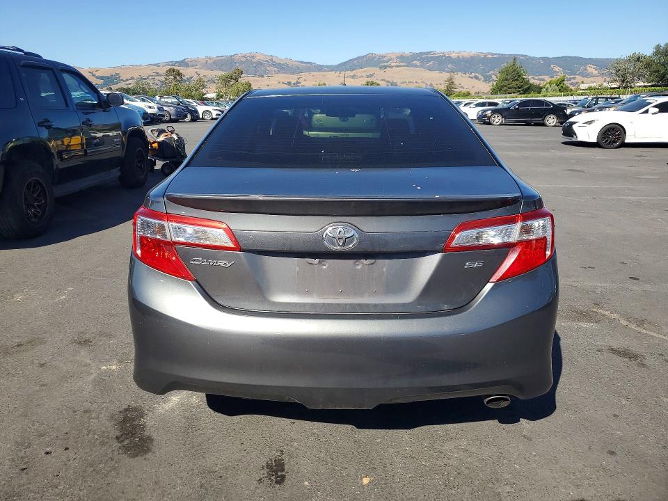 57055176 :رقم المزاد ، 4T1BF1FK7DU276675 vin ، 2013 Toyota Camry مزاد بيع