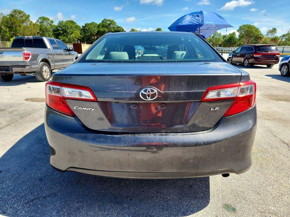2014 Toyota Camry მანქანა იყიდება აუქციონზე, vin: 4T4BF1FK0ER373434, აუქციონის ნომერი: 56302156