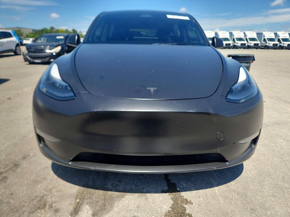 2024 Tesla Model Y მანქანა იყიდება აუქციონზე, vin: 7SAYGAEE2RF186506, აუქციონის ნომერი: 58042346