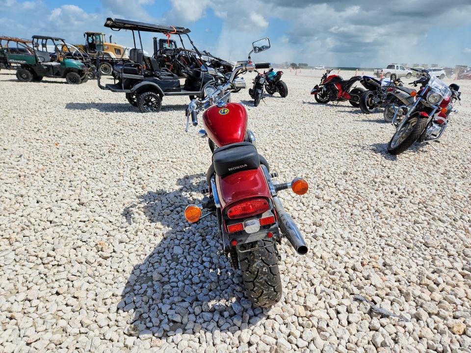 58606636 :رقم المزاد ، JH2PC213X3M400632 vin ، 2003 Honda Vt600 مزاد بيع